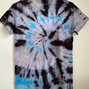 Unisex Tie-Dye T-Shirt with Black and Rainbow Swirl